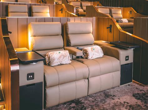 Comfortable twin seats .